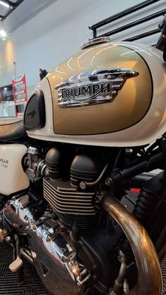 TRIUMPH BONNEVILLE T 100 865 